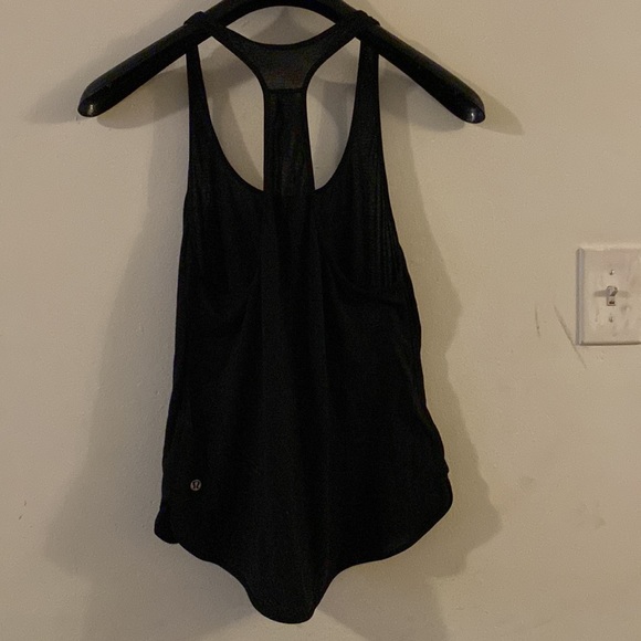 Lululemon tank - Picture 2 of 3